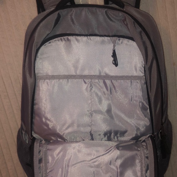 Brand NEW Under Armor Bookbag - Picture 4 of 5